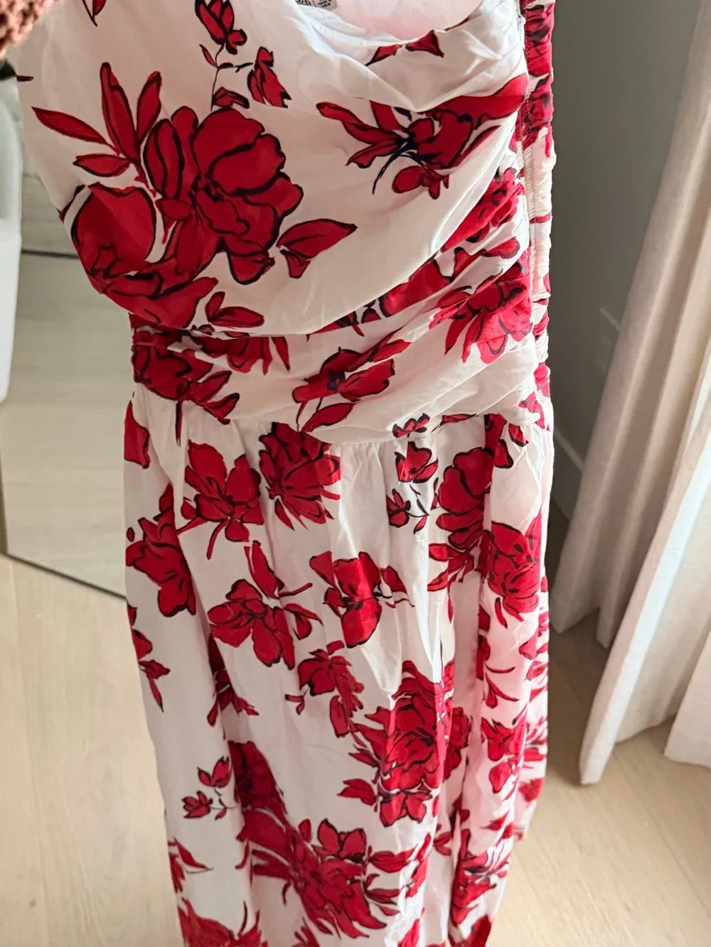 ABERCROMBIE White Maxi Dress with Red Floral Print